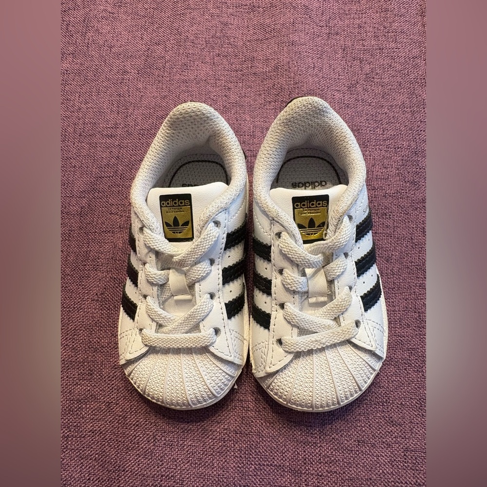 Adidas Superstar Infant White Sneakers with Black Stripes. #FU7177. Size 4k. New